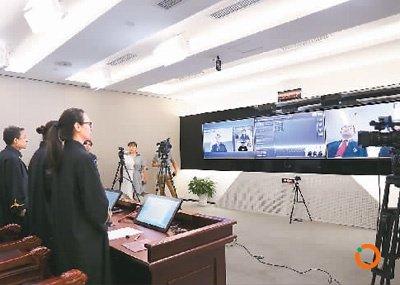 黄淑芬状告某律所律师网络言论案宣判现场。刘建华摄